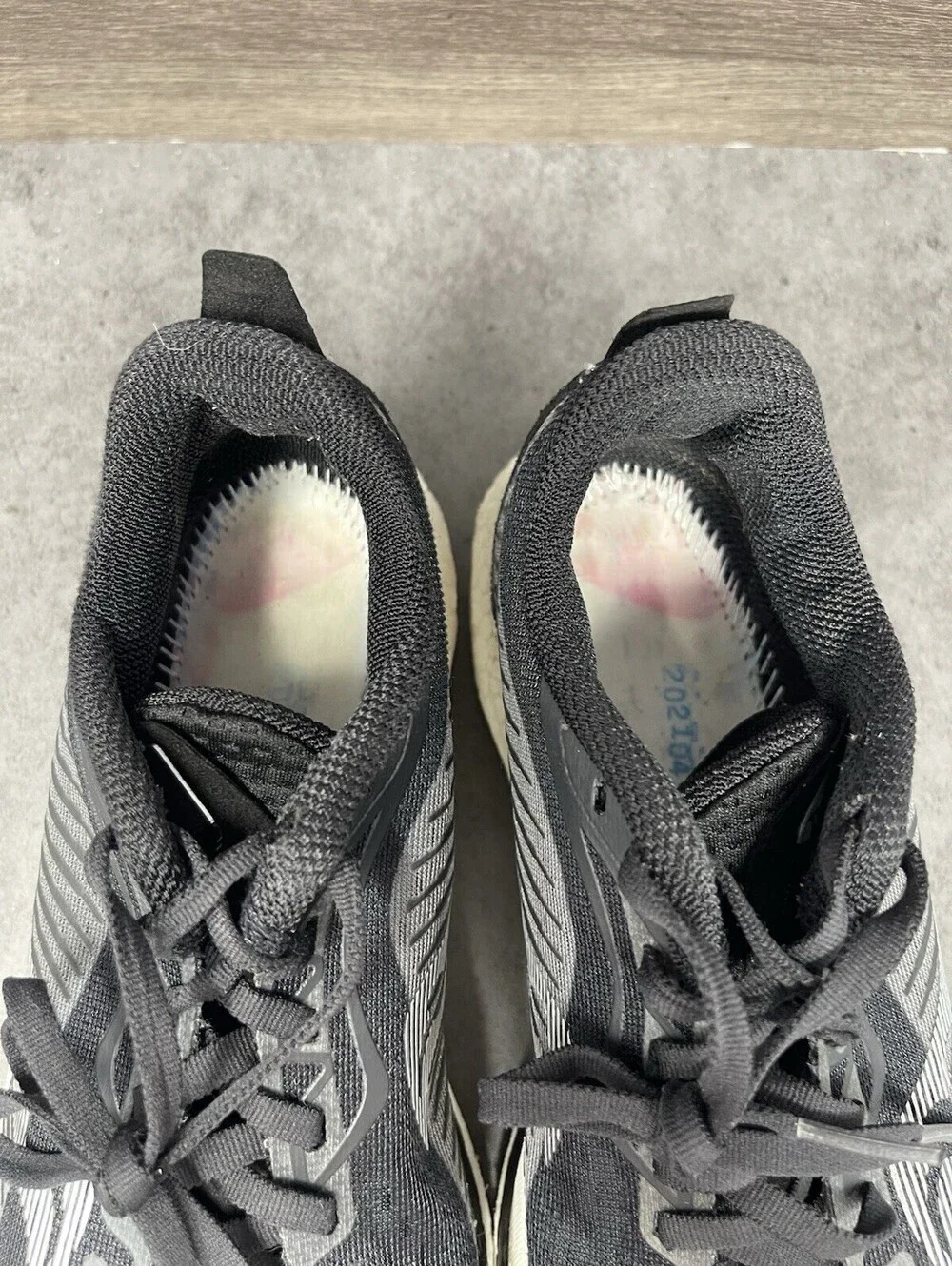 Saucony shoes sku